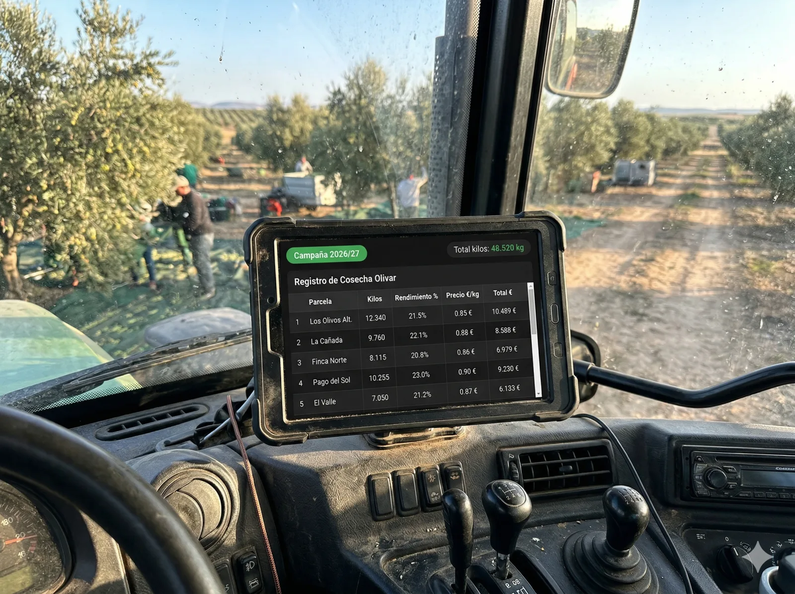 Listado de registros de campaña de aceituna con kilos y rendimiento por parcela en MiOlivar